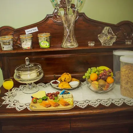 Lynch's Guest house